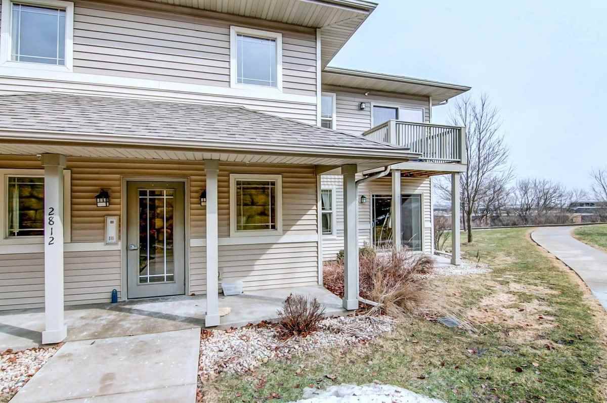 2812 Pleasant View Rd #102, Middleton, WI 53562