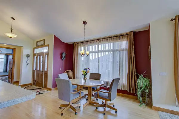 Waunakee, WI 53597,423 Grandview Dr