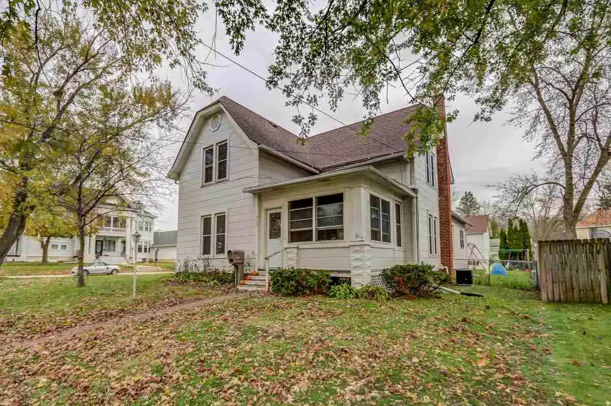 Edgerton, WI 53534,610 W Rollin St