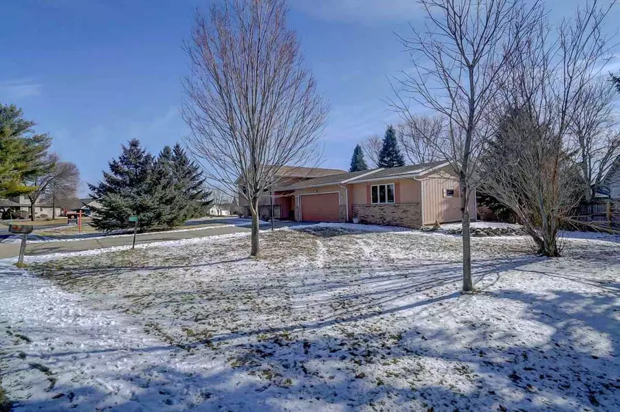 4521 Prairie Pl, Deforest, WI 53532