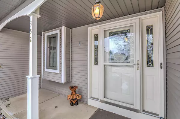 Sun Prairie, WI 53590,352 N Musket Ridge Dr