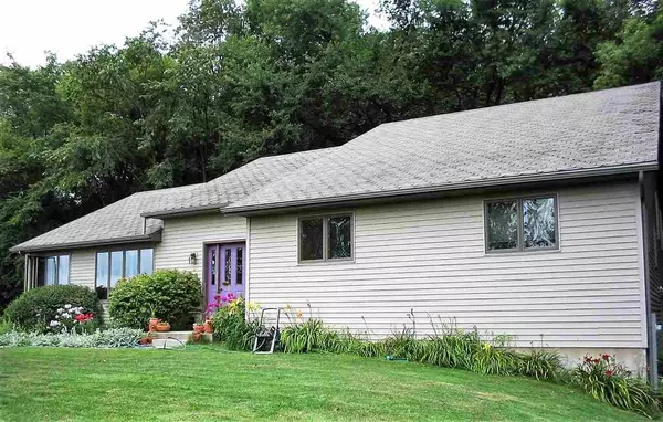 Marshall, WI 53559,5301 Ridge Rd