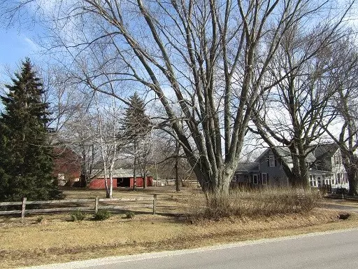 N4530 Lakeview Rd, Markesan, WI 53946