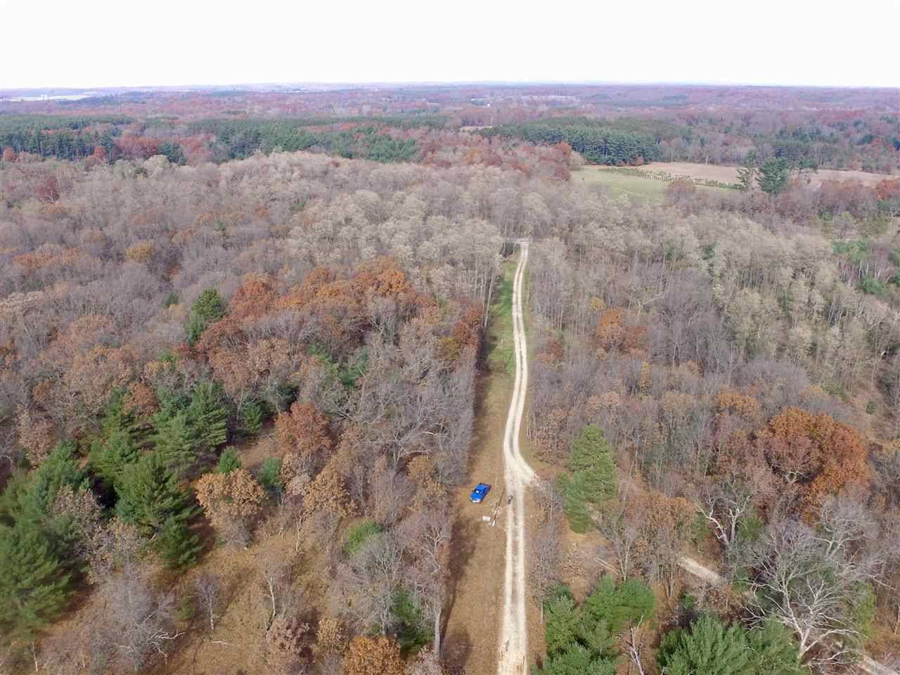 167 Hwy 82, Oxford, WI 53952