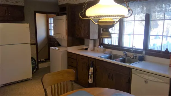 Fairwater, WI 53931,106 Fairview Ct