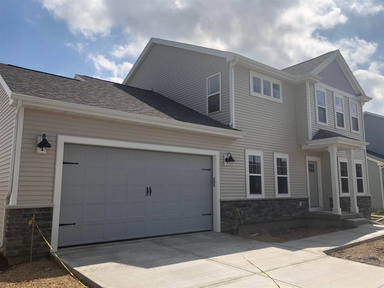 9525 WILD PRAIRIE TR, Verona, WI 53593