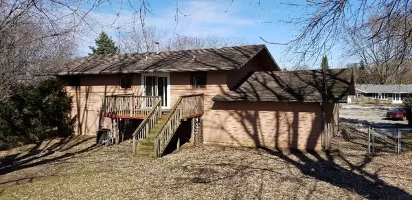 Poynette, WI 53955,915 Traceway Ct