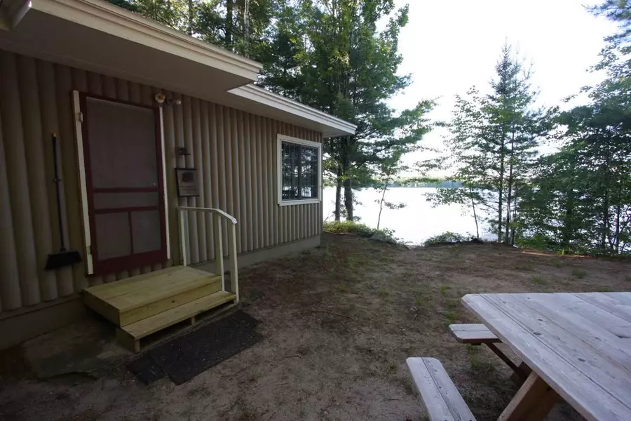 4190 Island View Rd, Rhinelander, WI 54501