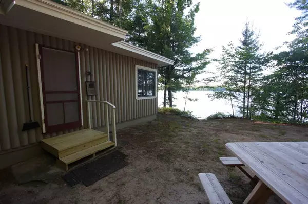 4190 Island View Rd, Rhinelander, WI 54501