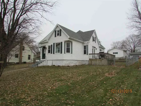 226 E Church St, Dodgeville, WI 53533