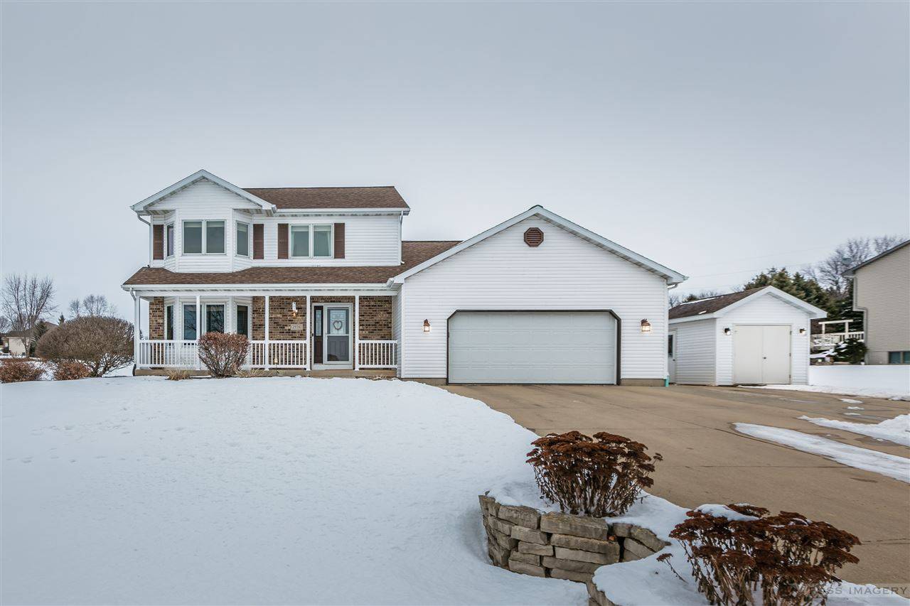 2936 Hensen Dr, Sun Prairie, WI 53590