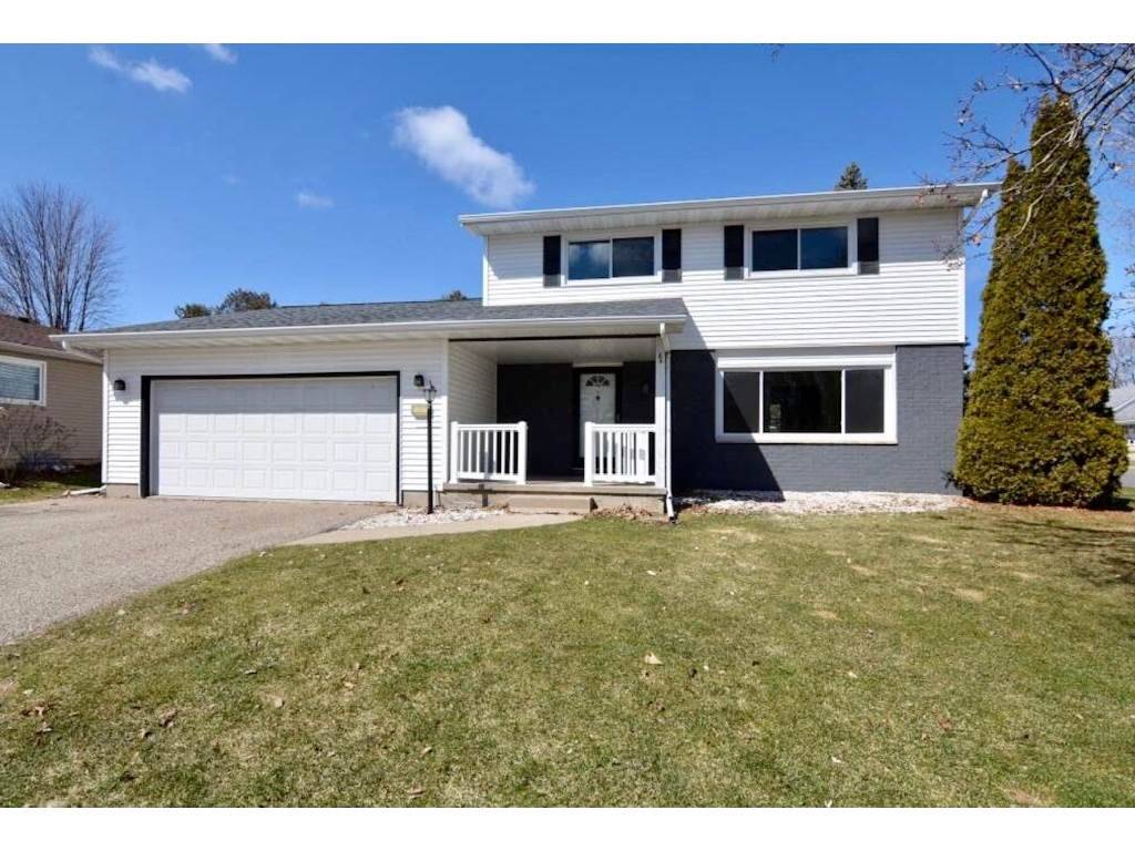 121 Simon Crestway, Waunakee, WI 53597
