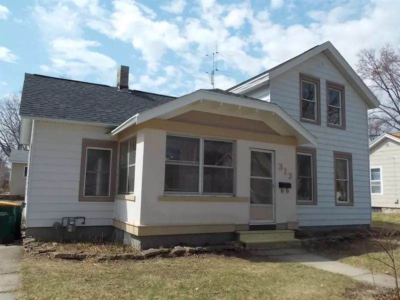 313 Lincoln St, Fort Atkinson, WI 53538