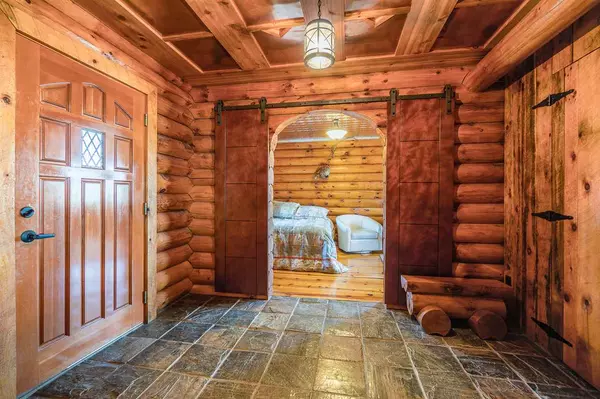 Wisconsin Dells, WI 53965,1006 Hillside Dr