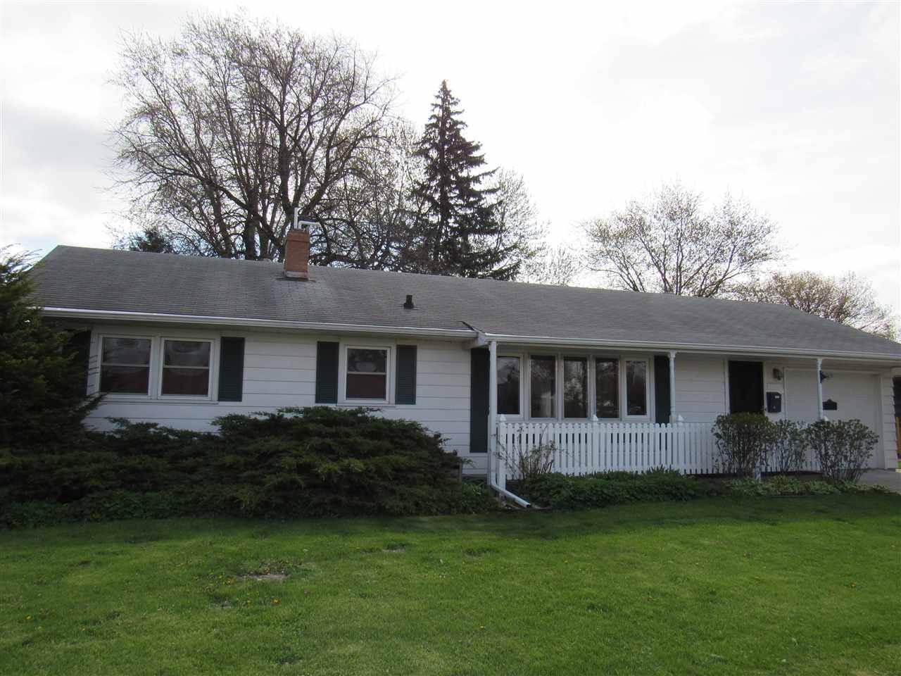 1256 N Ringold St, Janesville, WI 53545