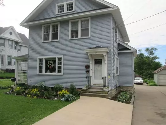 414 W Cherry ST, Lancaster, WI 53818-0000