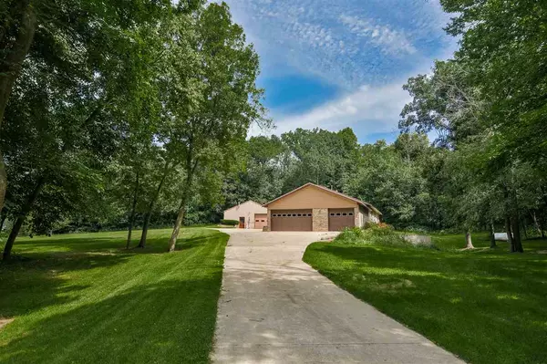 Davis, IL 61019-0000,18223 E Rock Grove Rd