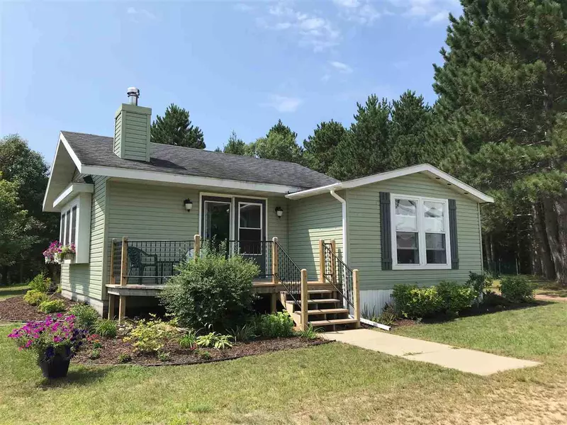 N9197 5th Ave, Westfield, WI 53964