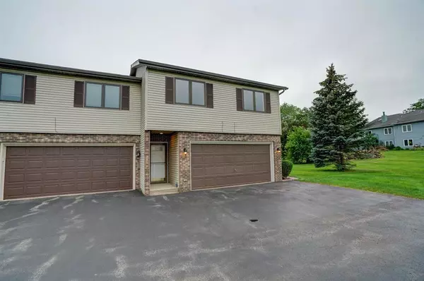 166 White Tail Dr #1, Sun Prairie, WI 53590