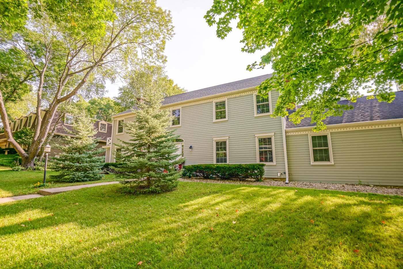Madison, WI 53717,201 Everglade Dr
