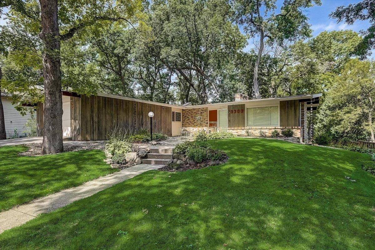 Middleton, WI 53562-9999,6612 Boulder Ln