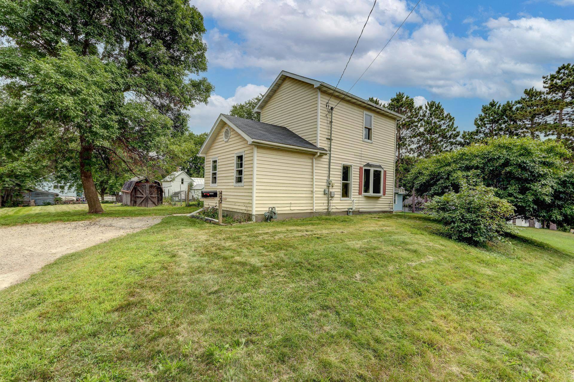 422 Ridge St, Baraboo, WI 53913