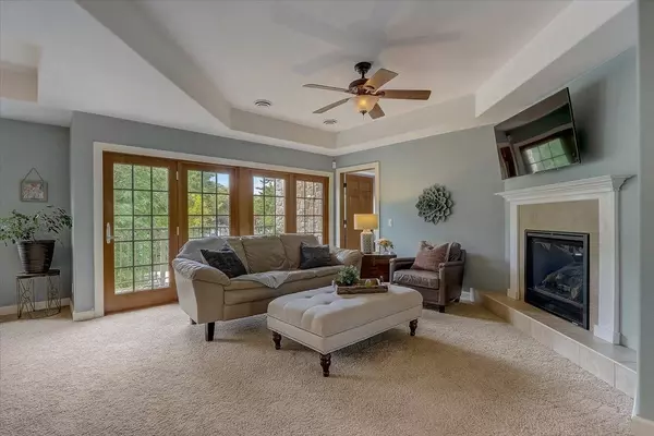 Mcfarland, WI 53558,4592 Burma Rd