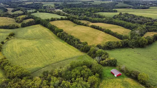 N5798 Walnut Rd, Monticello, WI 53570