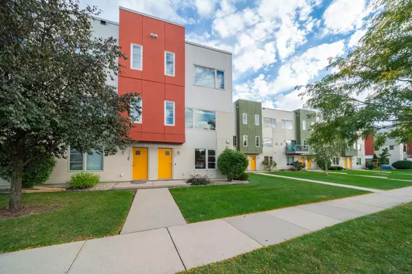 5587 BRENDAN AVE, Fitchburg, WI 53711