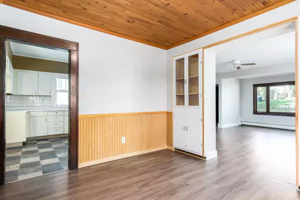 Beaver Dam, WI 53916,201 Rosendale St