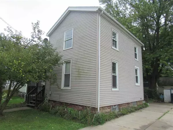 215 Rockport Rd,  Janesville,  WI 53545