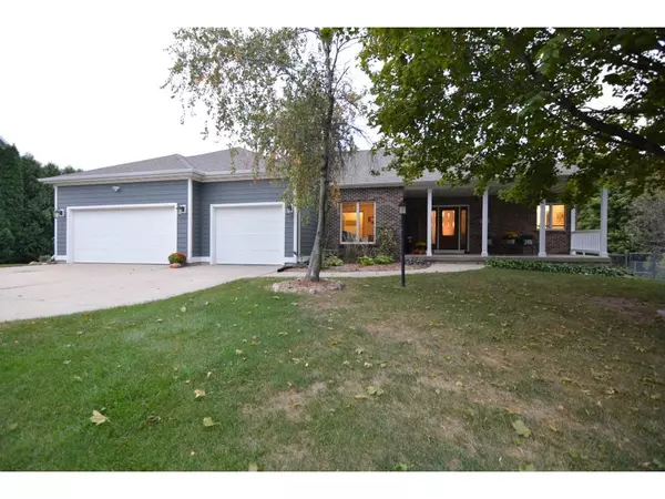 2872 Northwynde Passage, Sun Prairie, WI 53590