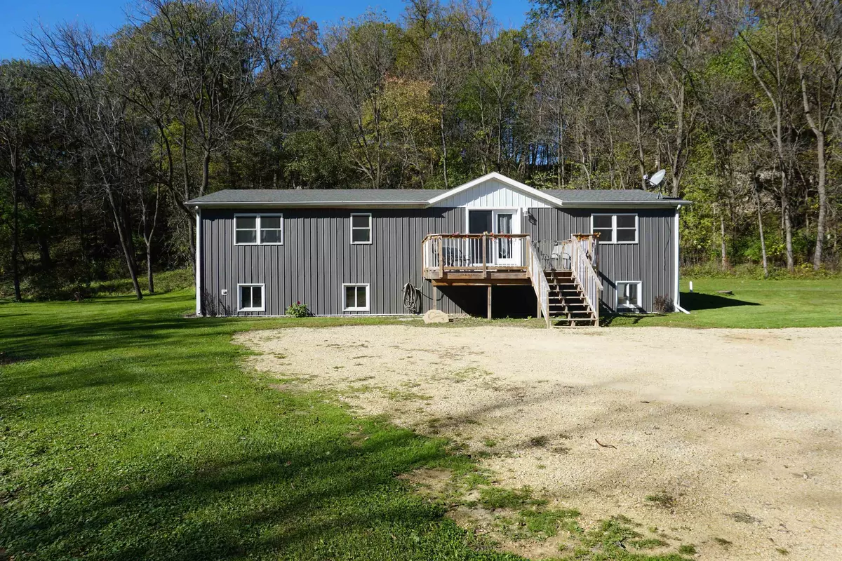 Prairie Du Chien, WI 53821,61660 Peach Tree Ln