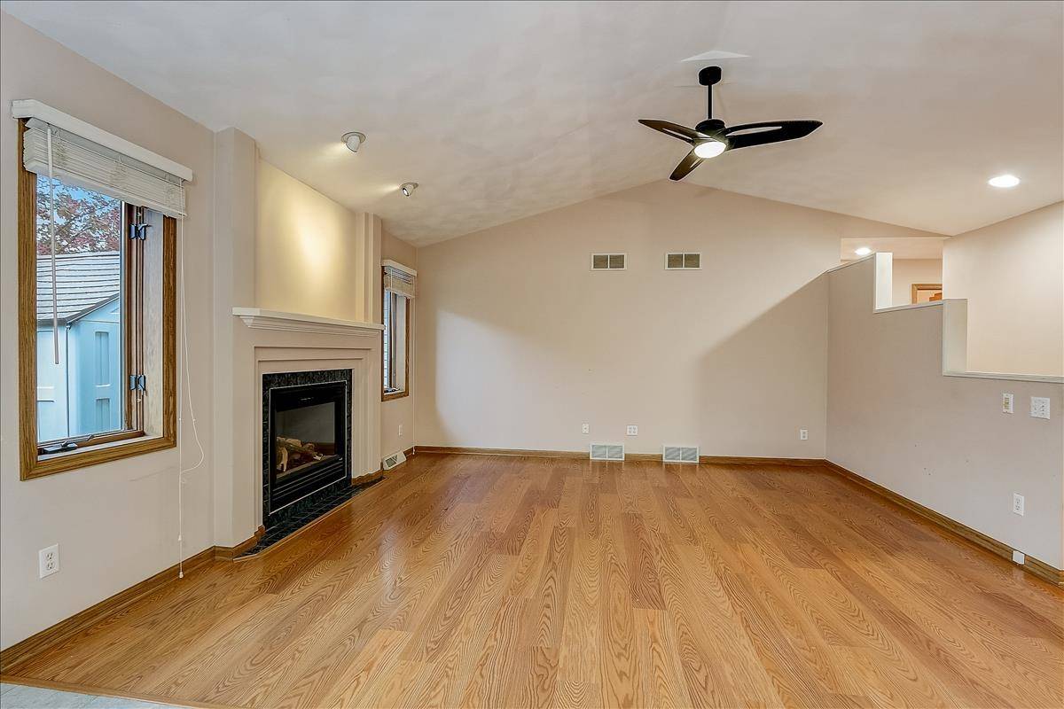 Waunakee, WI 53597,211 W Verleen Ave