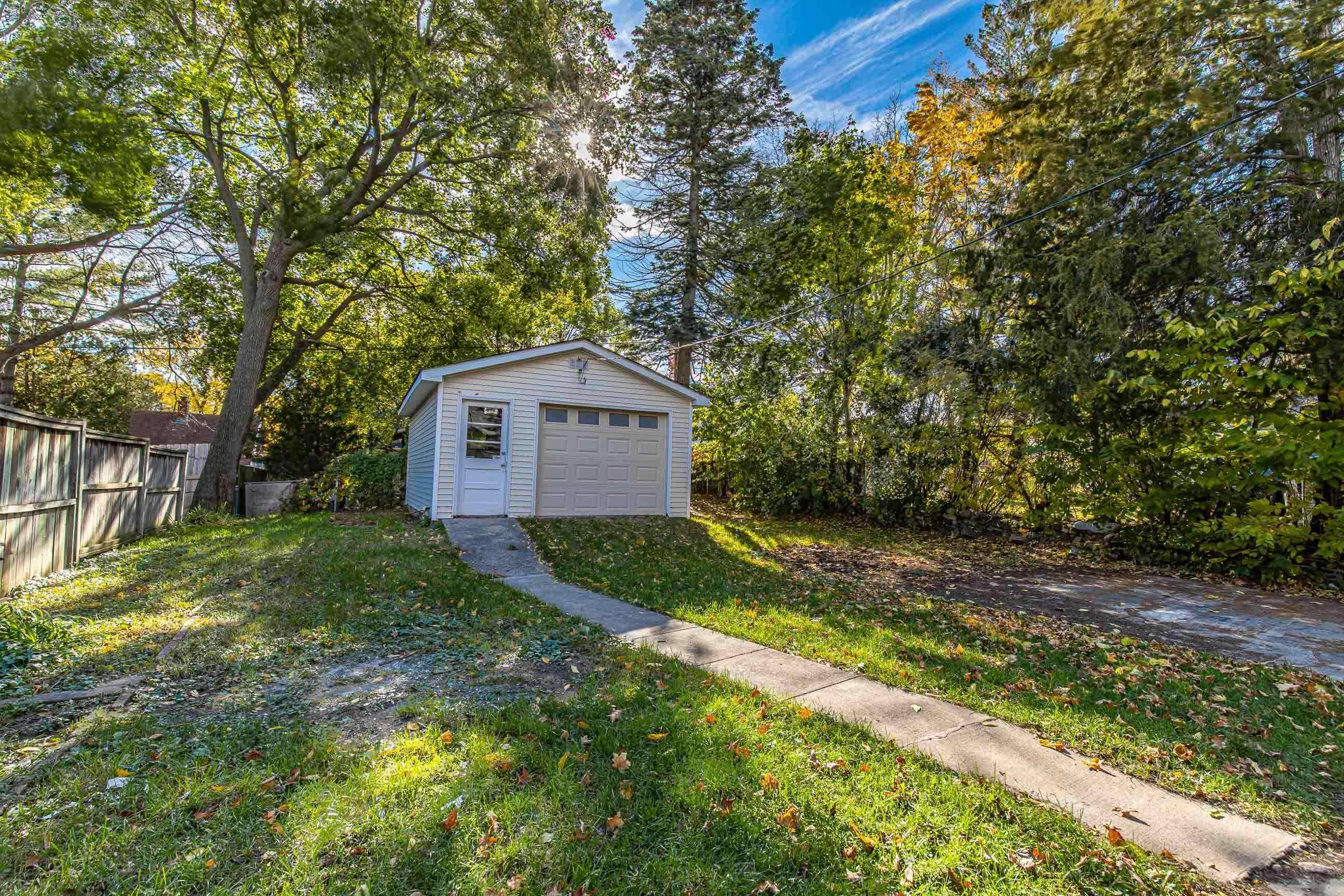 Madison, WI 53704,1813 Heath Ave