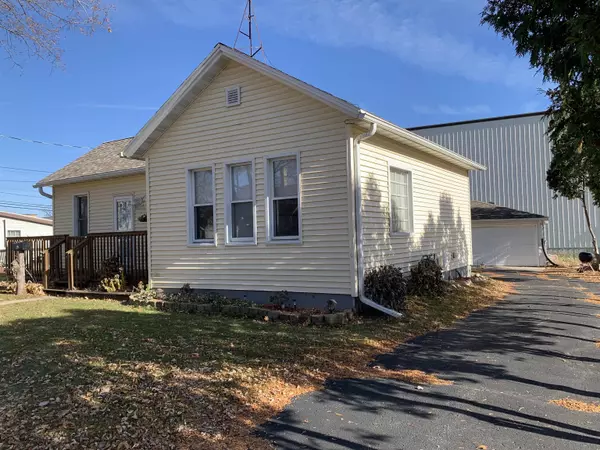 Waterloo, WI 53594,220 Harrison St