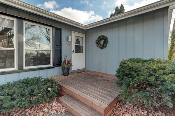 Madison, WI 53714,129 Coach House Dr