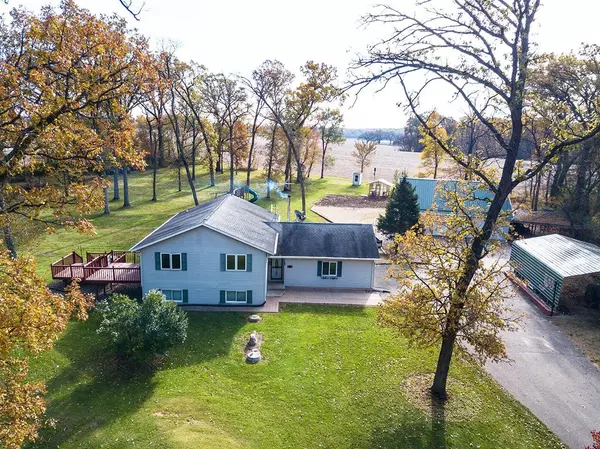 7224 E Foxhollow Rd, Clinton, WI 53525