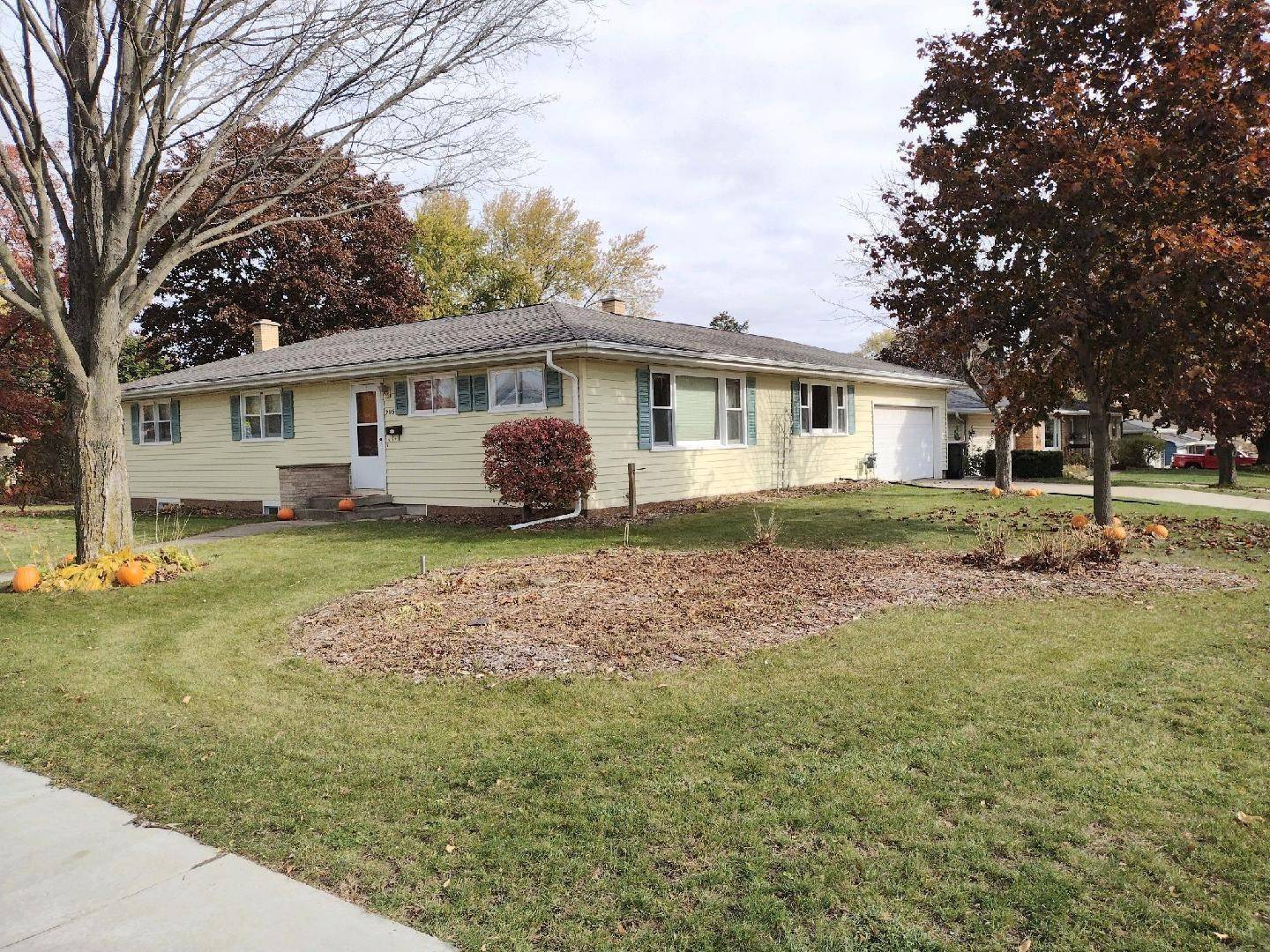 803 North St, Sun Prairie, WI 53590