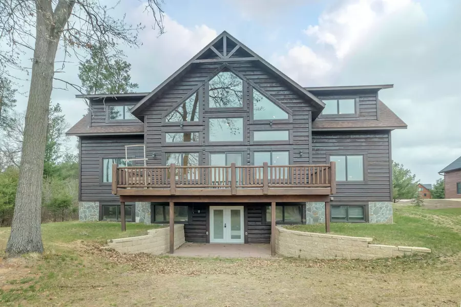 W5453 North Shore Dr, New Lisbon, WI 53950