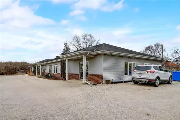 Cottage Grove, WI 53527,119 S Main St