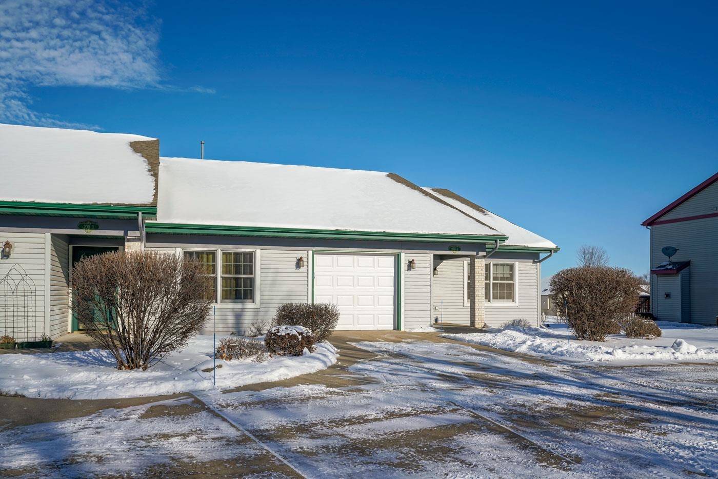 209 E Parkview St #A, Cottage Grove, WI 53527