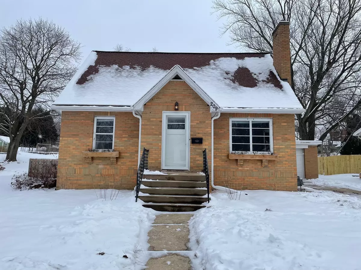 Mount Horeb, WI 53572,209 N Washington St