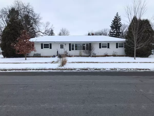 1118 BEECH ST, Sun Prairie, WI 53590