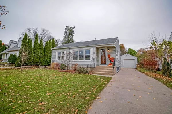 509 Caromar Dr, Madison, WI 53711