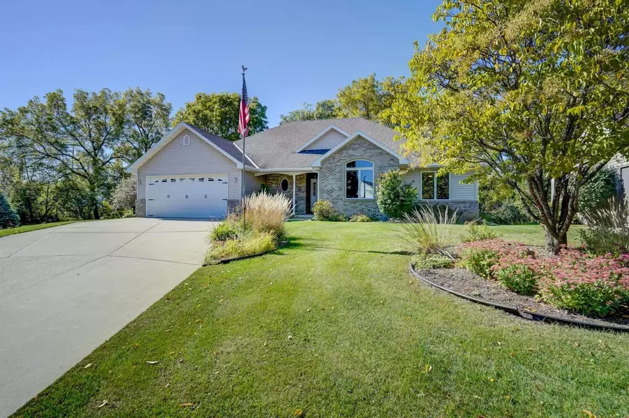 9 Leona Ct, Madison, WI 53716