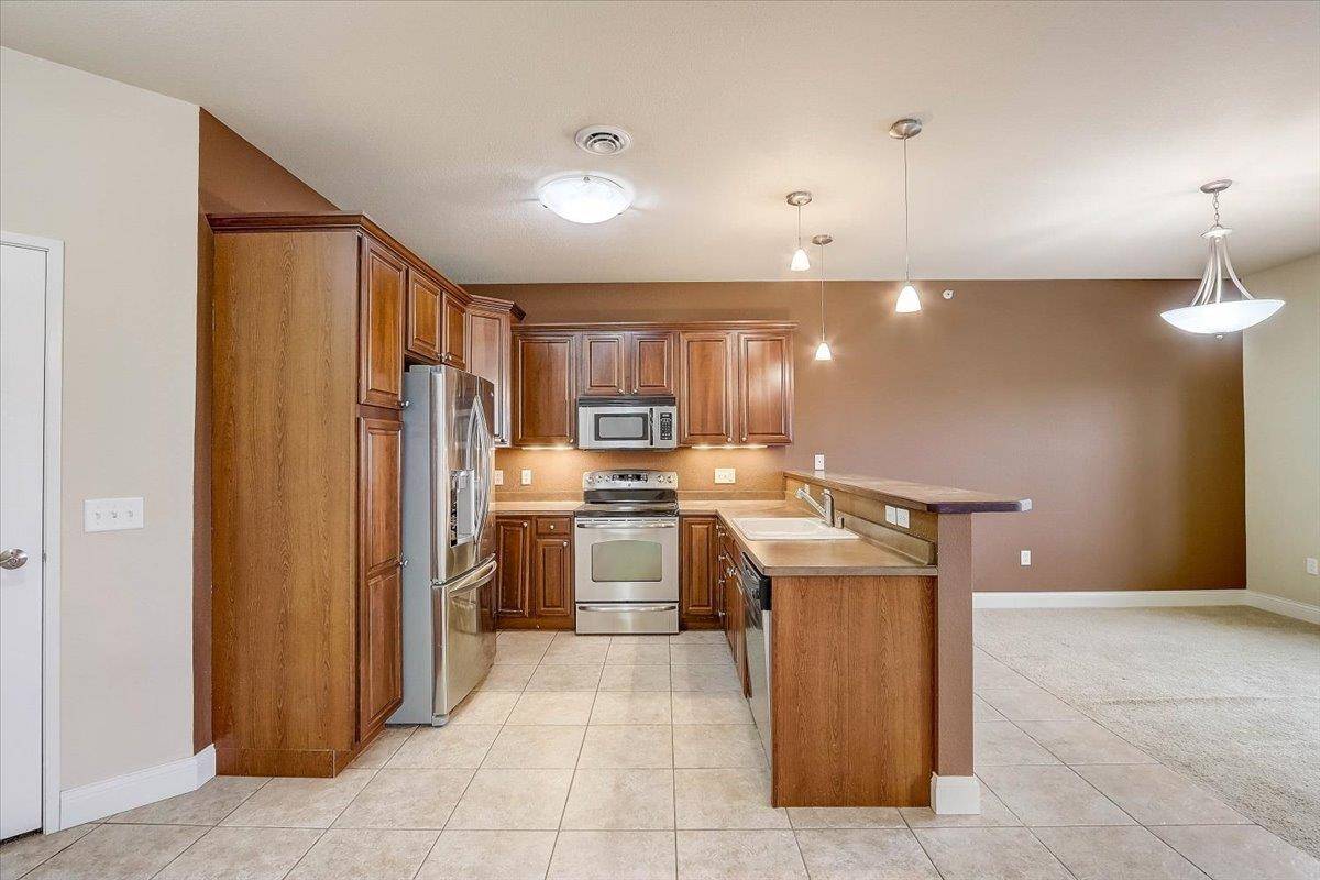 Sun Prairie, WI 53590,1300 School St #209