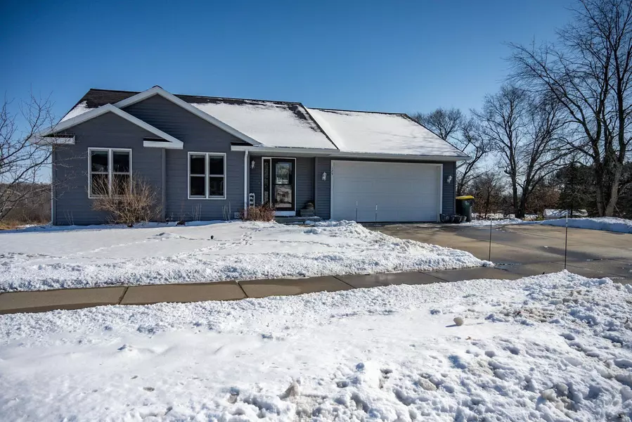 125 Thomas Rd, Reedsburg, WI 53959