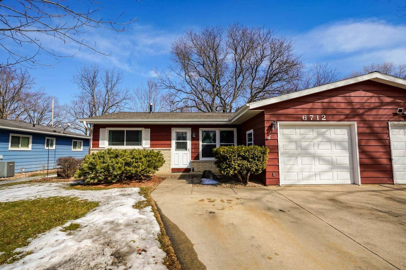 Middleton, WI 53562,6712 Spring Grove Ct