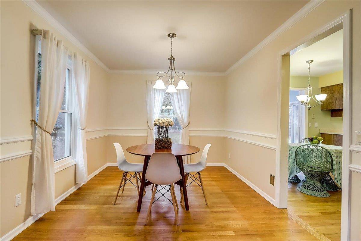 Middleton, WI 53562,1526 Windfield Way